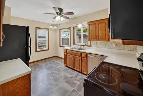 314 Leonard Avenue Waterloo IA 50703