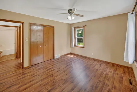 314 Leonard Avenue Waterloo IA 50703