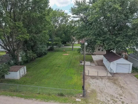 314 Leonard Avenue Waterloo IA 50703