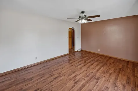 314 Leonard Avenue Waterloo IA 50703