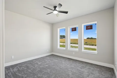 130 Moonlight Drive Waterloo IA 50701