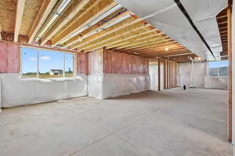 130 Moonlight Drive Waterloo IA 50701