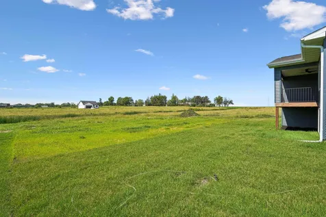 130 Moonlight Drive Waterloo IA 50701