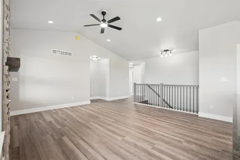 130 Moonlight Drive Waterloo IA 50701