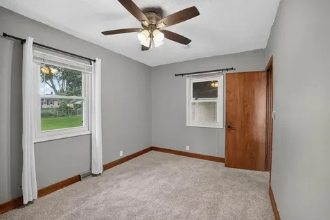 1219 Hammond Avenue Waterloo IA 50702