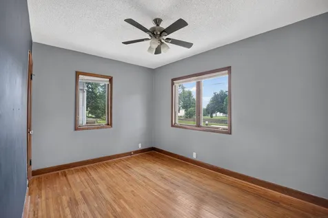 1219 Hammond Avenue Waterloo IA 50702