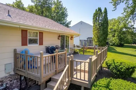 1202 Ellis Drive Charles City IA 50616