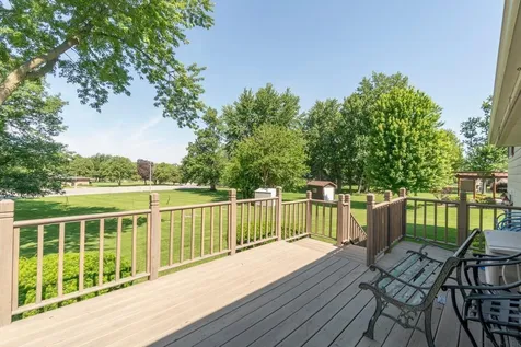 1202 Ellis Drive Charles City IA 50616