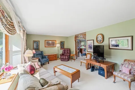 1202 Ellis Drive Charles City IA 50616