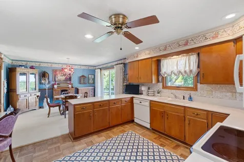 1202 Ellis Drive Charles City IA 50616