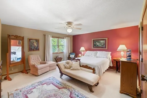 1202 Ellis Drive Charles City IA 50616