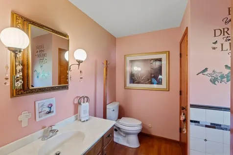1202 Ellis Drive Charles City IA 50616