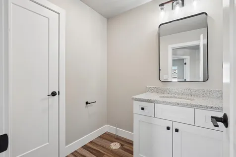 5761 Wall Street Waterloo IA 50701