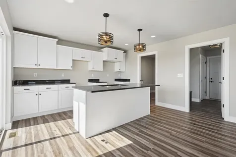 5761 Wall Street Waterloo IA 50701