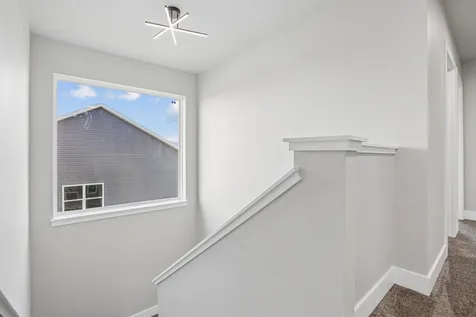 5744 Wall Street Waterloo IA 50701