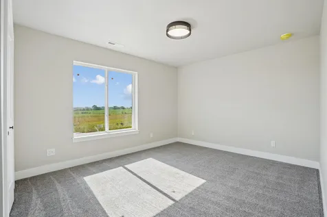 5744 Wall Street Waterloo IA 50701