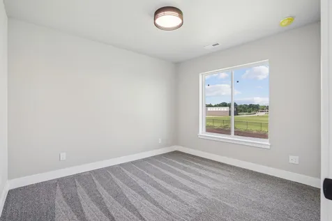 5744 Wall Street Waterloo IA 50701