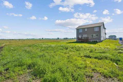 5744 Wall Street Waterloo IA 50701