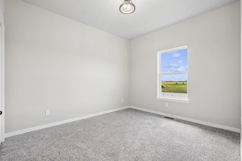155 Paradise Boulevard Waterloo IA 50701