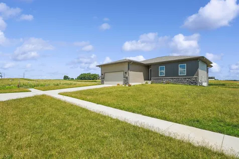 155 Paradise Boulevard Waterloo IA 50701