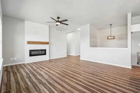 155 Paradise Boulevard Waterloo IA 50701