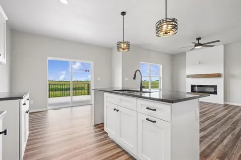 155 Paradise Boulevard Waterloo IA 50701