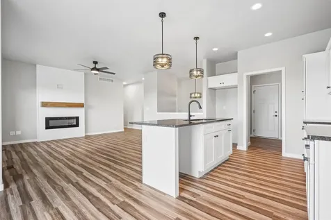 155 Paradise Boulevard Waterloo IA 50701