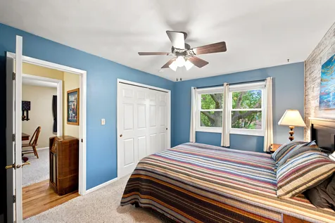 202 Summit Drive Waverly IA 50677