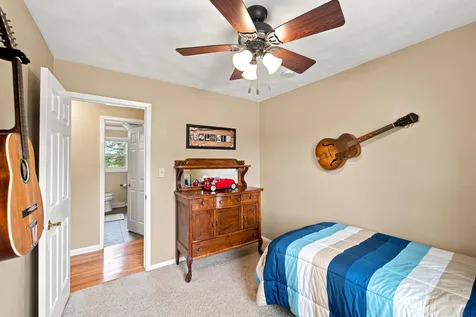 202 Summit Drive Waverly IA 50677