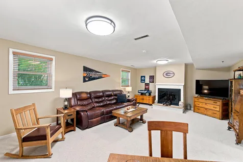 202 Summit Drive Waverly IA 50677
