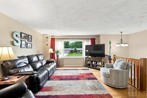 202 Summit Drive Waverly IA 50677