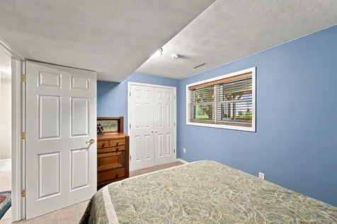 202 Summit Drive Waverly IA 50677