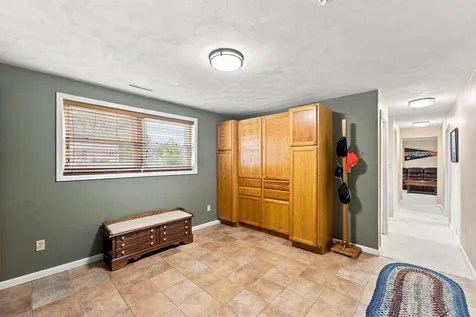 202 Summit Drive Waverly IA 50677