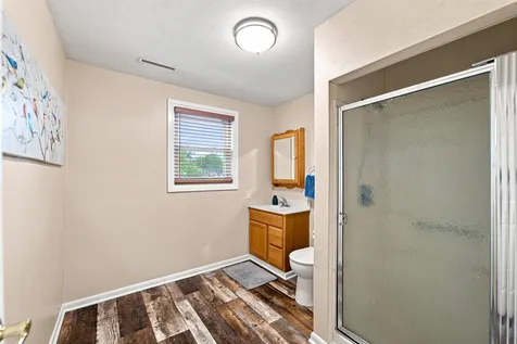 202 Summit Drive Waverly IA 50677
