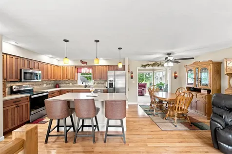 202 Summit Drive Waverly IA 50677