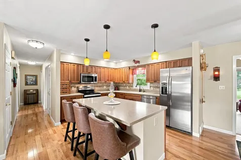 202 Summit Drive Waverly IA 50677
