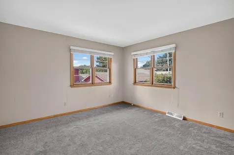 1111 Ellen Street Cedar Falls IA 50613