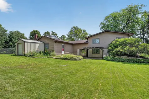1111 Ellen Street Cedar Falls IA 50613