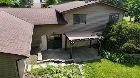 1111 Ellen Street Cedar Falls IA 50613