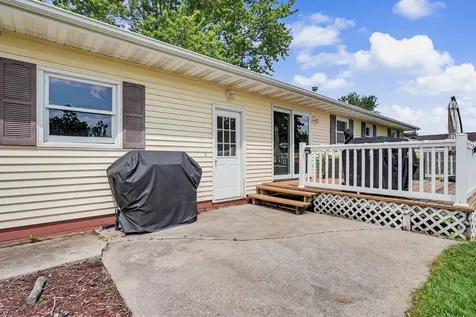 5845 Applewood Drive Waterloo IA 50701