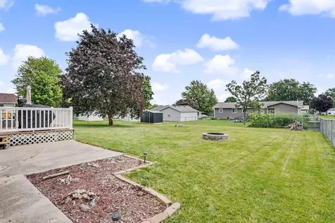 5845 Applewood Drive Waterloo IA 50701