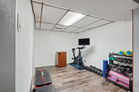 5845 Applewood Drive Waterloo IA 50701
