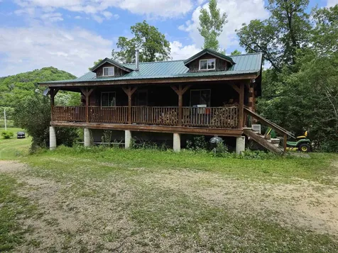 33932 Buck Creek Road Guttenberg IA 52052