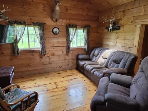 33932 Buck Creek Road Guttenberg IA 52052