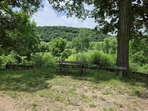 33932 Buck Creek Road Guttenberg IA 52052