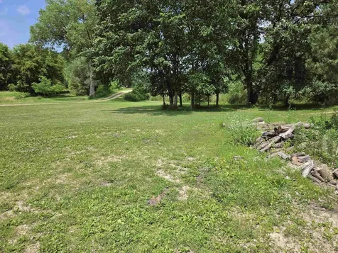 33932 Buck Creek Road Guttenberg IA 52052