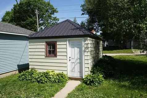 307 1st Avenue Charles City IA 50616