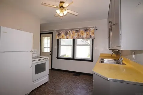 307 1st Avenue Charles City IA 50616