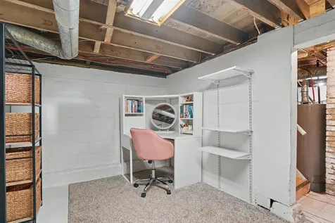1607 Hawthorne Avenue Waterloo IA 50702