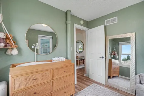 1607 Hawthorne Avenue Waterloo IA 50702